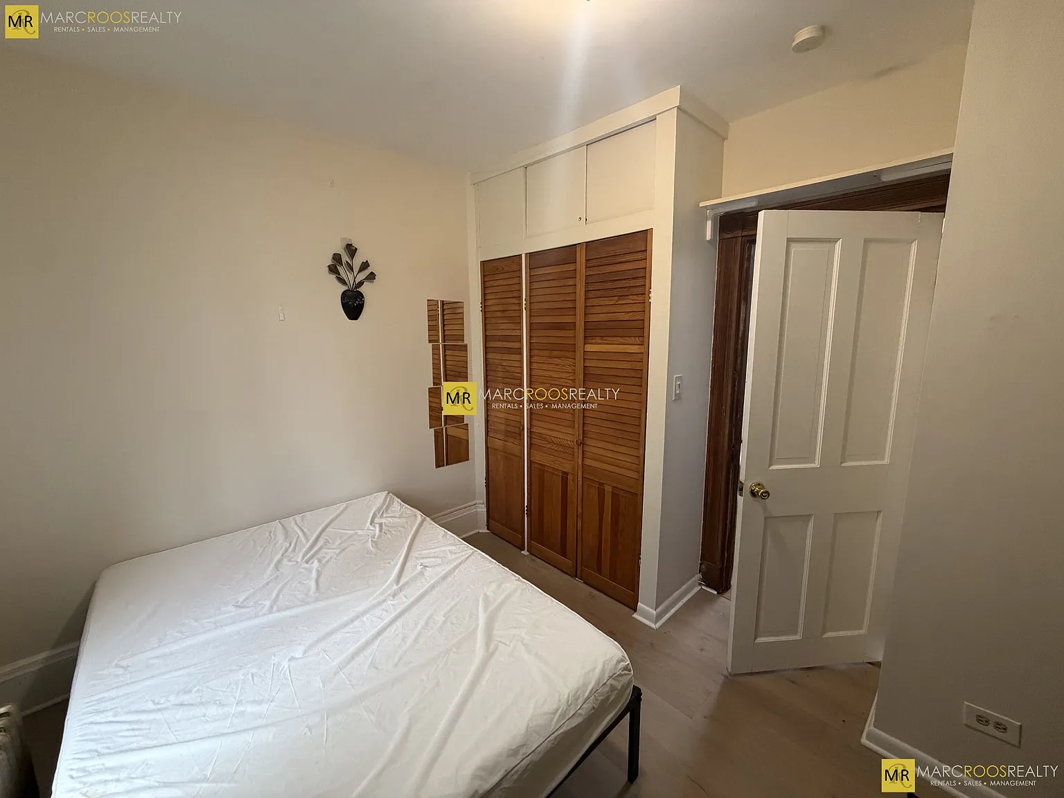 2 bed, 9999 sqft, $3,500 — Photo 3