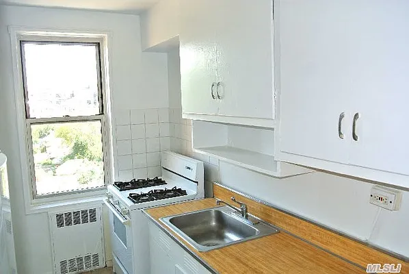 Sold by Properties Logan Inc | media 32