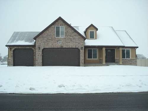 2nd image of 2071 W 2450 S