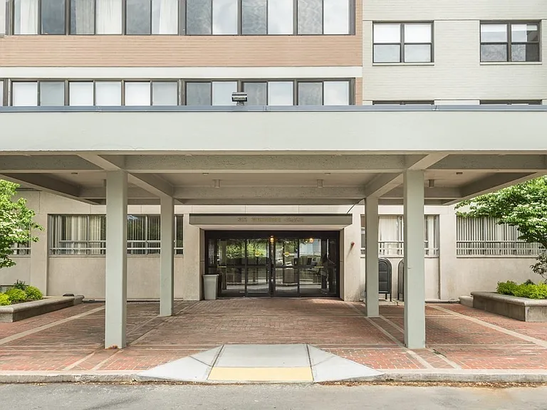 6 Whittier Pl #9D — Photo 13