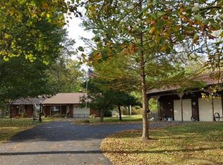 4147 State Route 160, Highland, IL 62249