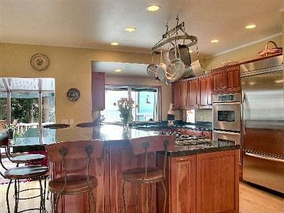 Chef's Granite/Cherry Kitchen w/Fireplace
