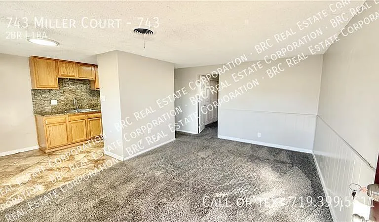 743 Miller Ct #743 — Photo 2