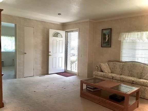 4th image of 101 Quail Hollow Dr #101
