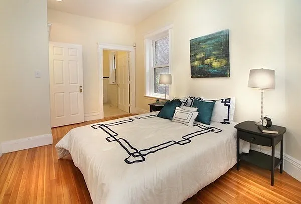 4 bed, 2.0 bath, 2200 sqft, $6,400 — Photo 4