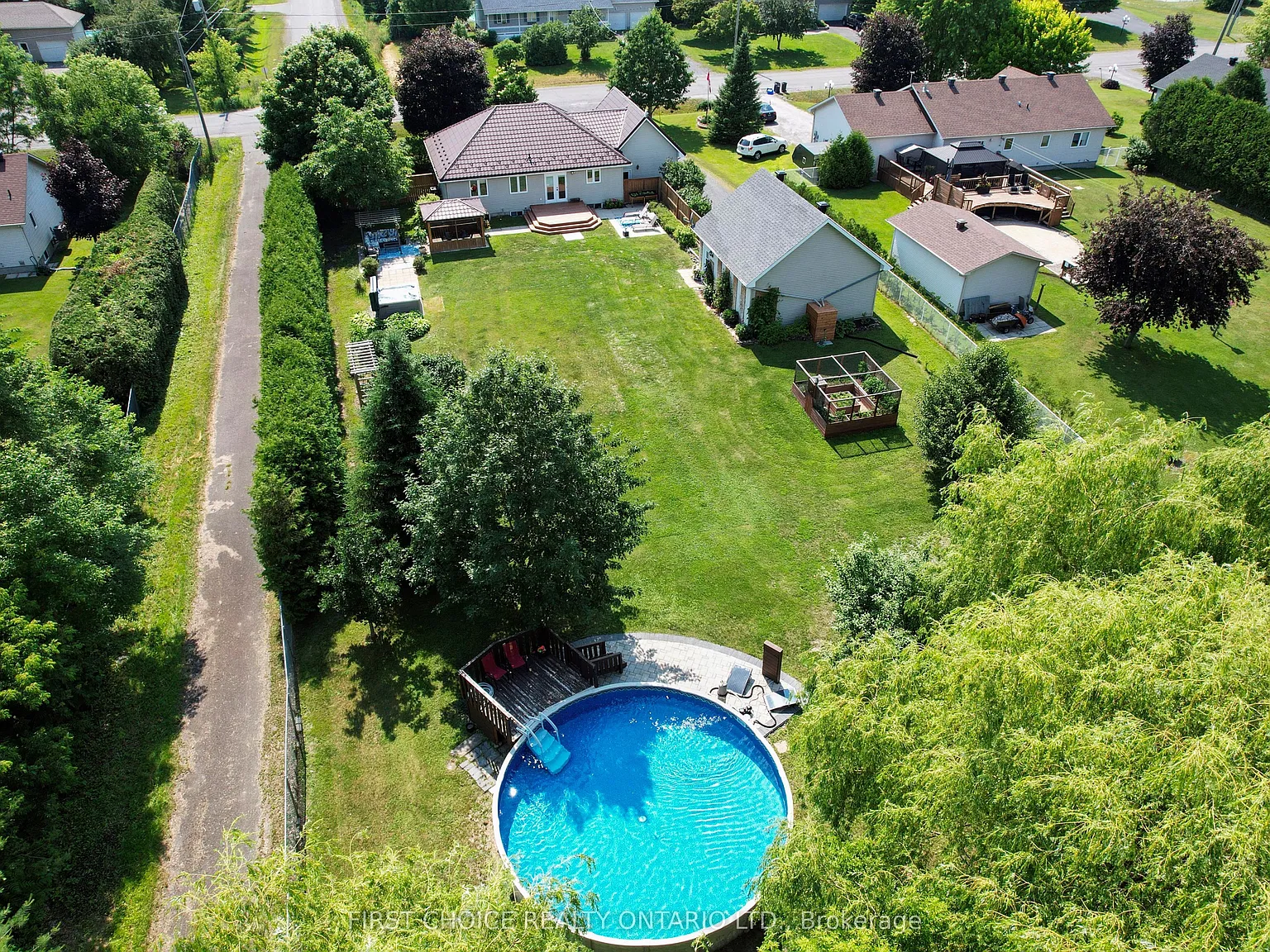 4 bed, $3,399 — Photo 4