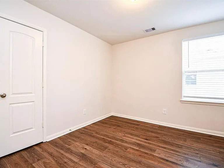 10909 Panther Ct SW — Photo 21