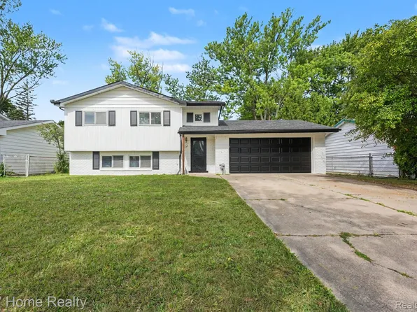 720 Jamestown Rd, Auburn Hills, MI 48326