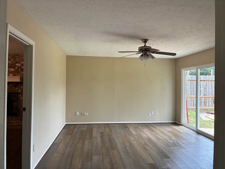 Master bedroom. Sliding glass door to covered patio in back yard