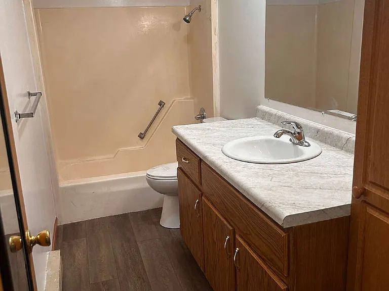 736 E Beacon Ave #5 — Photo 6