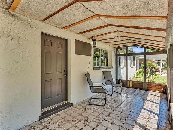 4th image of 503 Marianna Rd