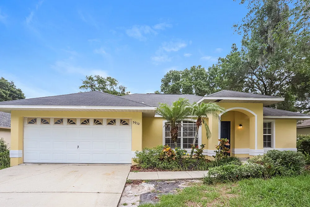 4 bed, 2.0 bath, 1459 sqft, $3,770 — Photo 1