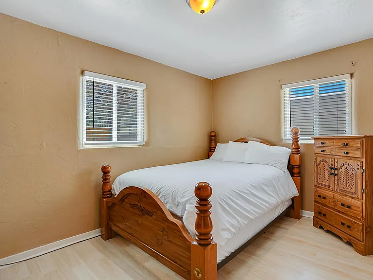 2518 Cagua Dr NE — Photo 9
