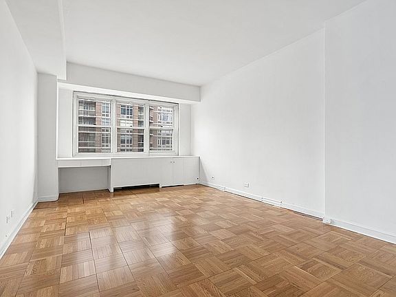 5th image of 205 E 63rd St APT 16F