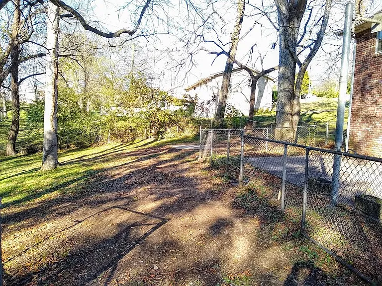 143 Lakeside Park Dr — Photo 7