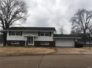 1204 Alexander Dr, Festus, MO 63028