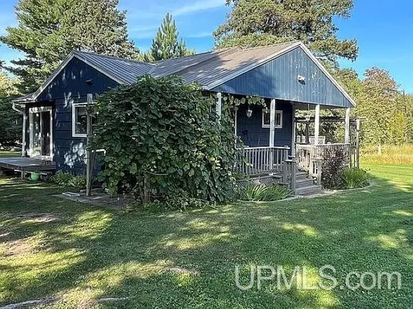 17811 Lee Rd, Lanse, MI 49946