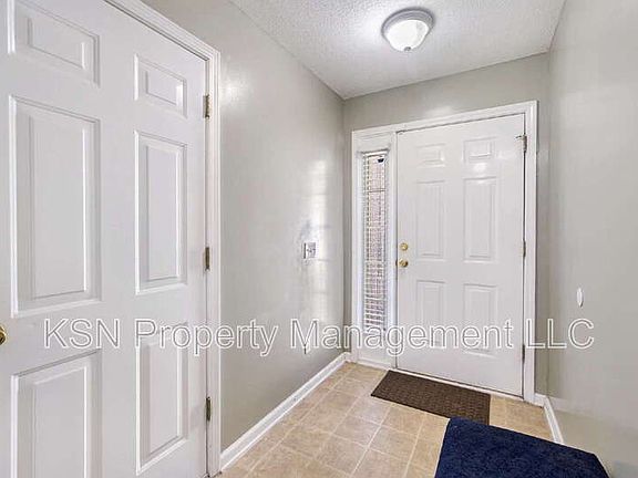 4th image of 13 Orchid Ln