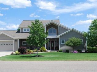 32 N Ridge Dr, Arkport, NY 14807