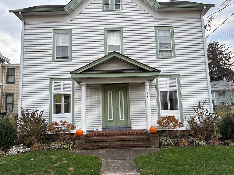200 Washington Ave #3 — Photo 1