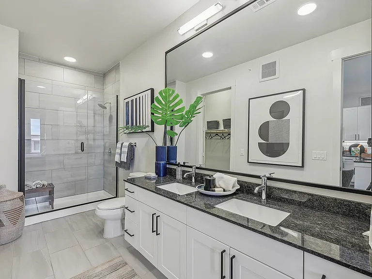 46-web-or-mls-N Lamar Blvd - Unit 507 - 021