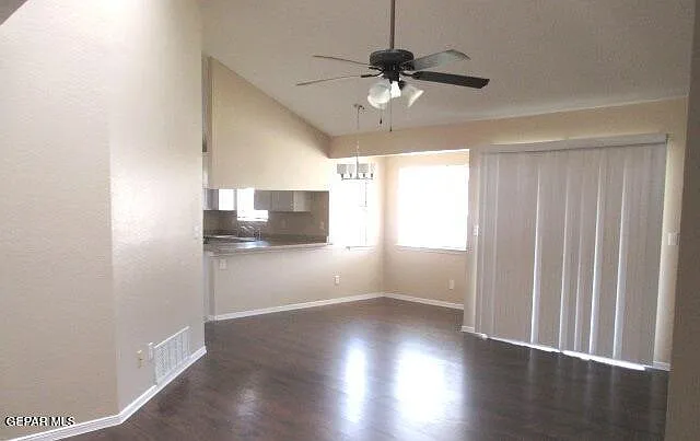 1120 Coyote Ln — Photo 4