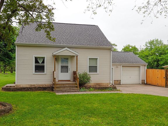 208 Crary St-103