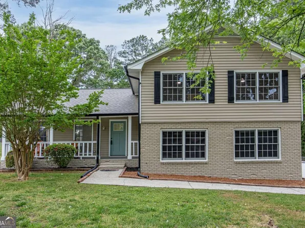 1330 Grovenor Way, Riverdale, GA 30296