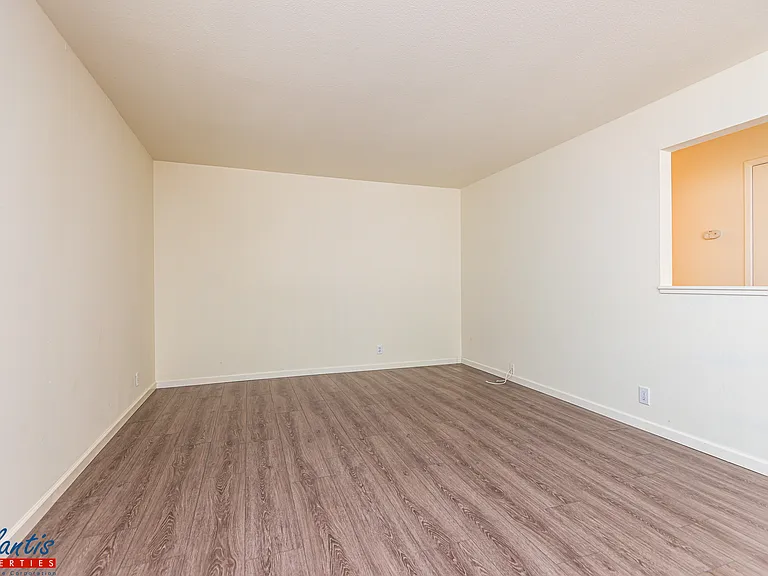 3711 Underwood Dr #1 — Photo 2