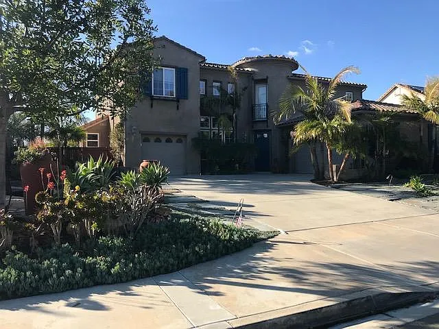664 Ridgemont Cir — Photo 3