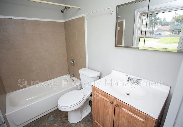 17 Snowdon Ln — Photo 27