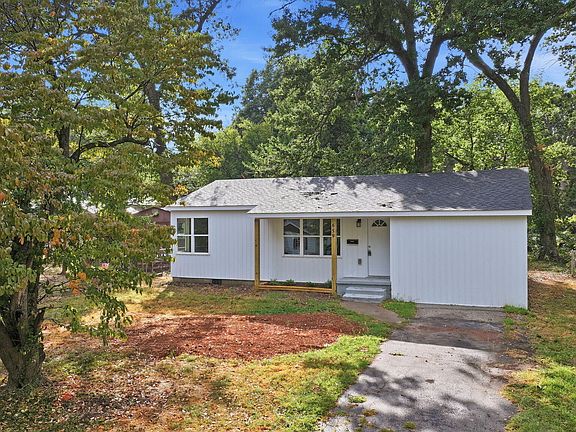 5th image of 659 S Wildan Avenue