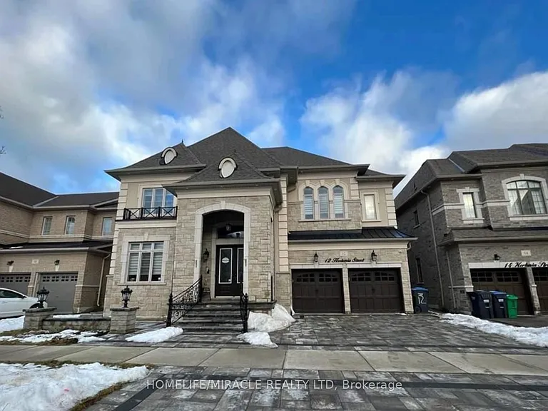 12 Hertonia St — Photo 2
