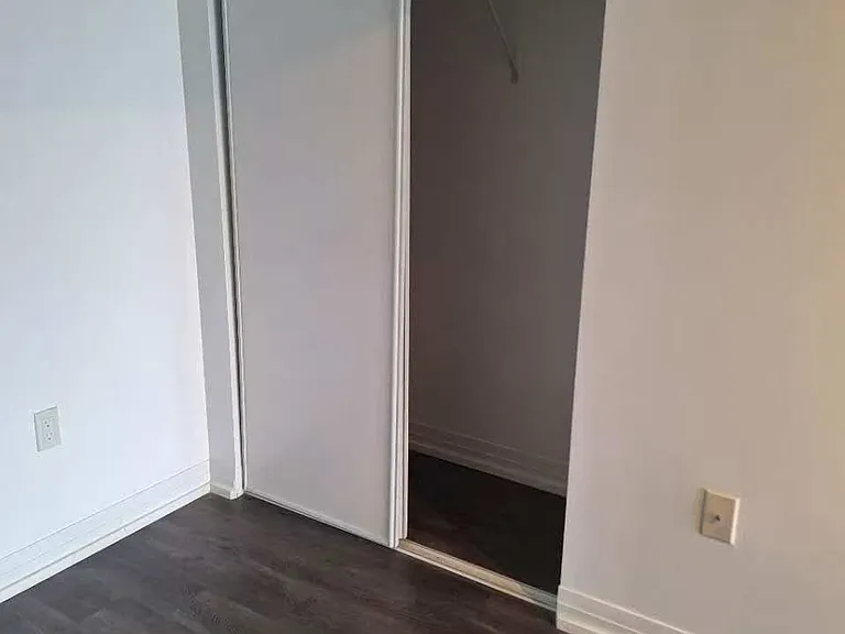 251 Jarvis St #1128 — Photo 9