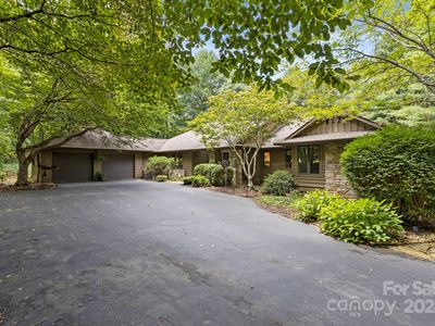 111 Poplar Loop Dr, Flat Rock, NC, 28731