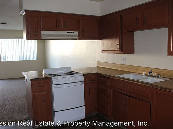 4th image of 829 Sylvia Dr APT B