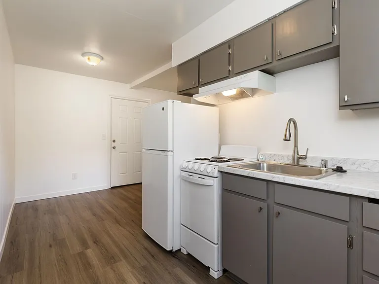 Timberline Apartments — Photo 12