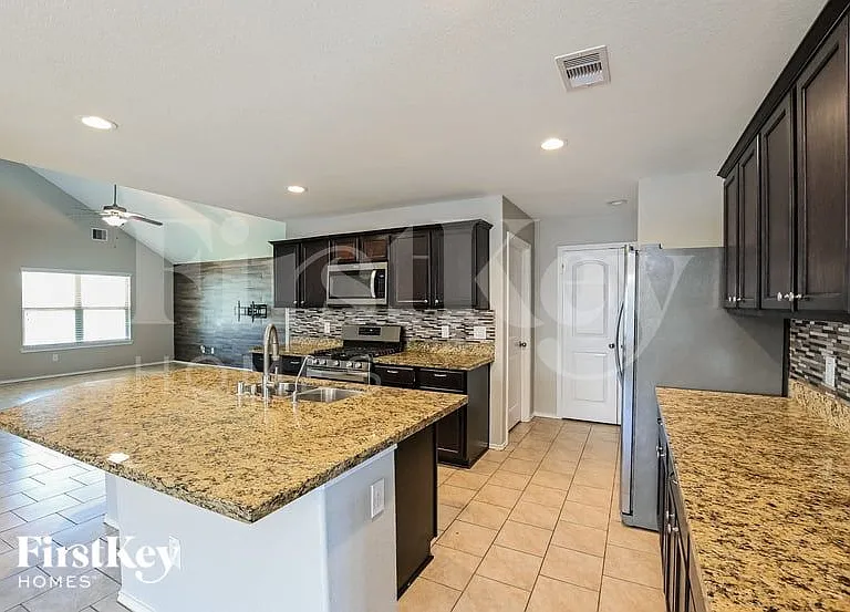 2734 Gold Flake Terrace Rd — Photo 5