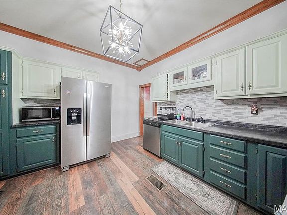 5th image of 103 S Pershing Ave