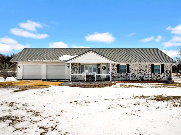 900 Noe Rd, Orleans, IN 47452