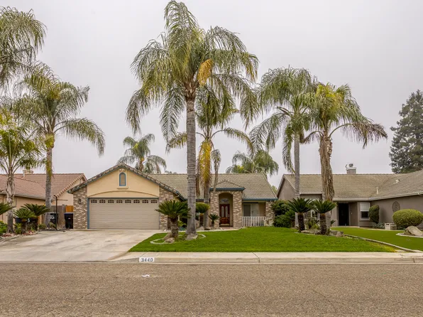 3440 S Martin Court, Visalia, CA 93277