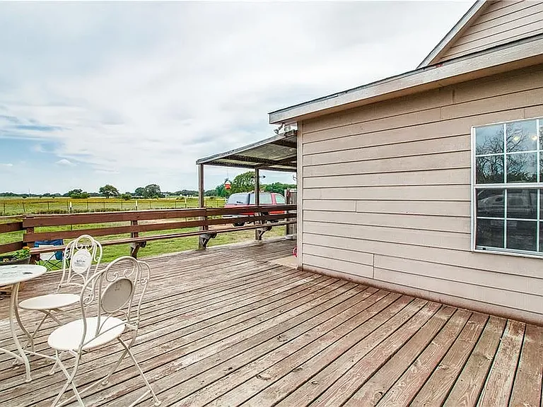 3330 FM 2931 — Photo 22