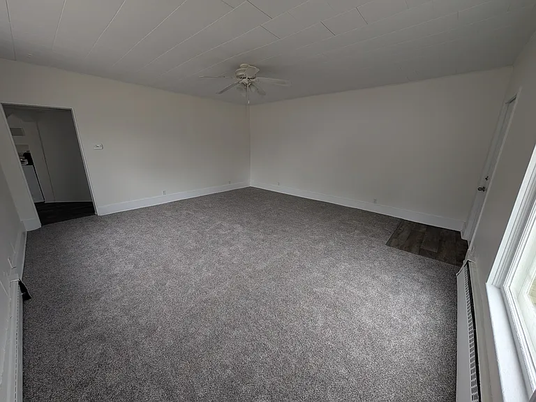 407 W Salem Ave #1 — Photo 6