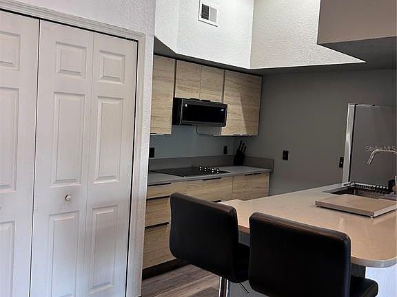 3rd image of 13015 Plantation Park Cir APT 1031