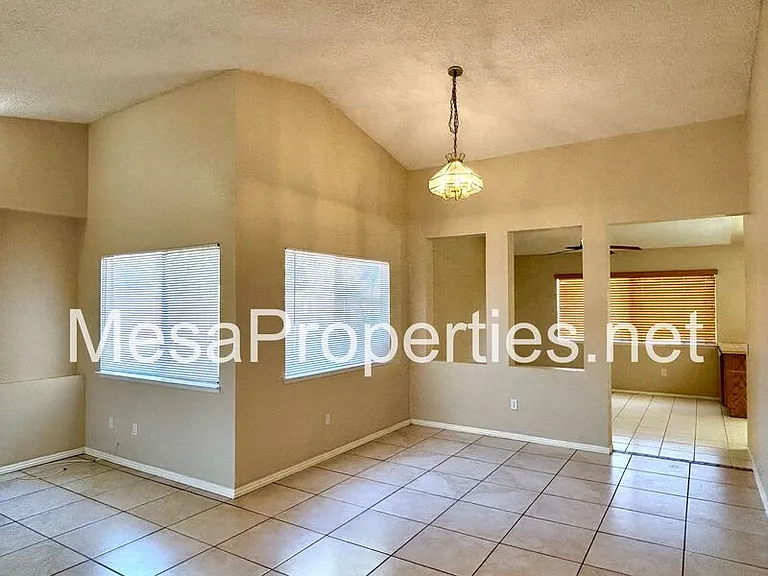 14182 Liberty Way — Photo 5