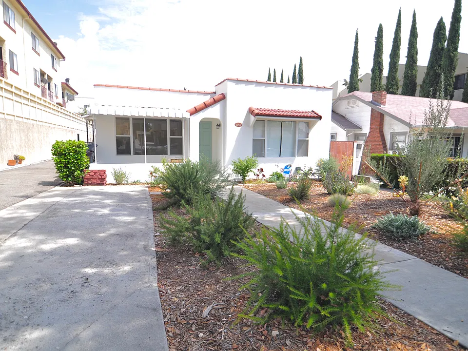 1160 Winchester Ave #1161