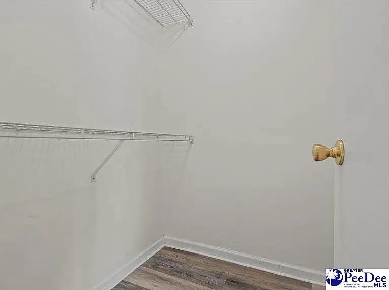 701 Coventry Ln — Photo 16