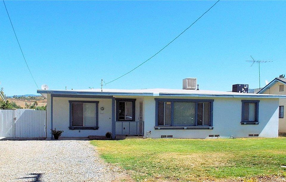 1st image of 32180 Avenue E