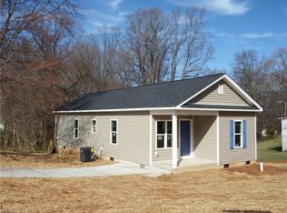 636 Glenbrook Dr, Winston Salem, NC 27101