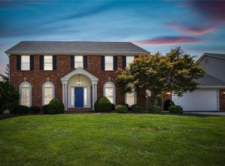 52 Lansdowne Ct, Saint Charles, MO 63303